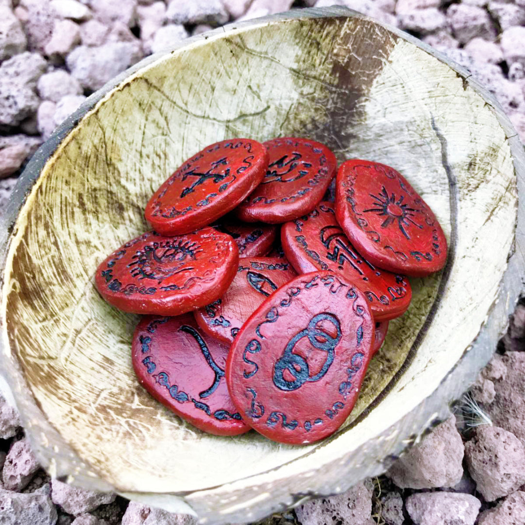 Runas de Bruja artesanales "Sangre de Völva"