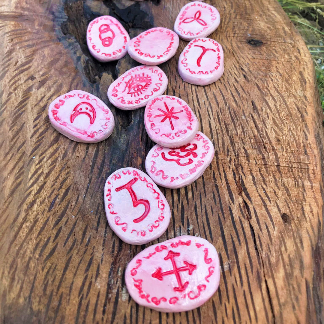 Runas de Bruja artesanales "Llama del Amor Sagrado"