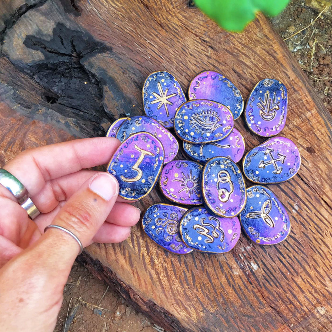 Runas de Bruja artesanales "Velo Astral"