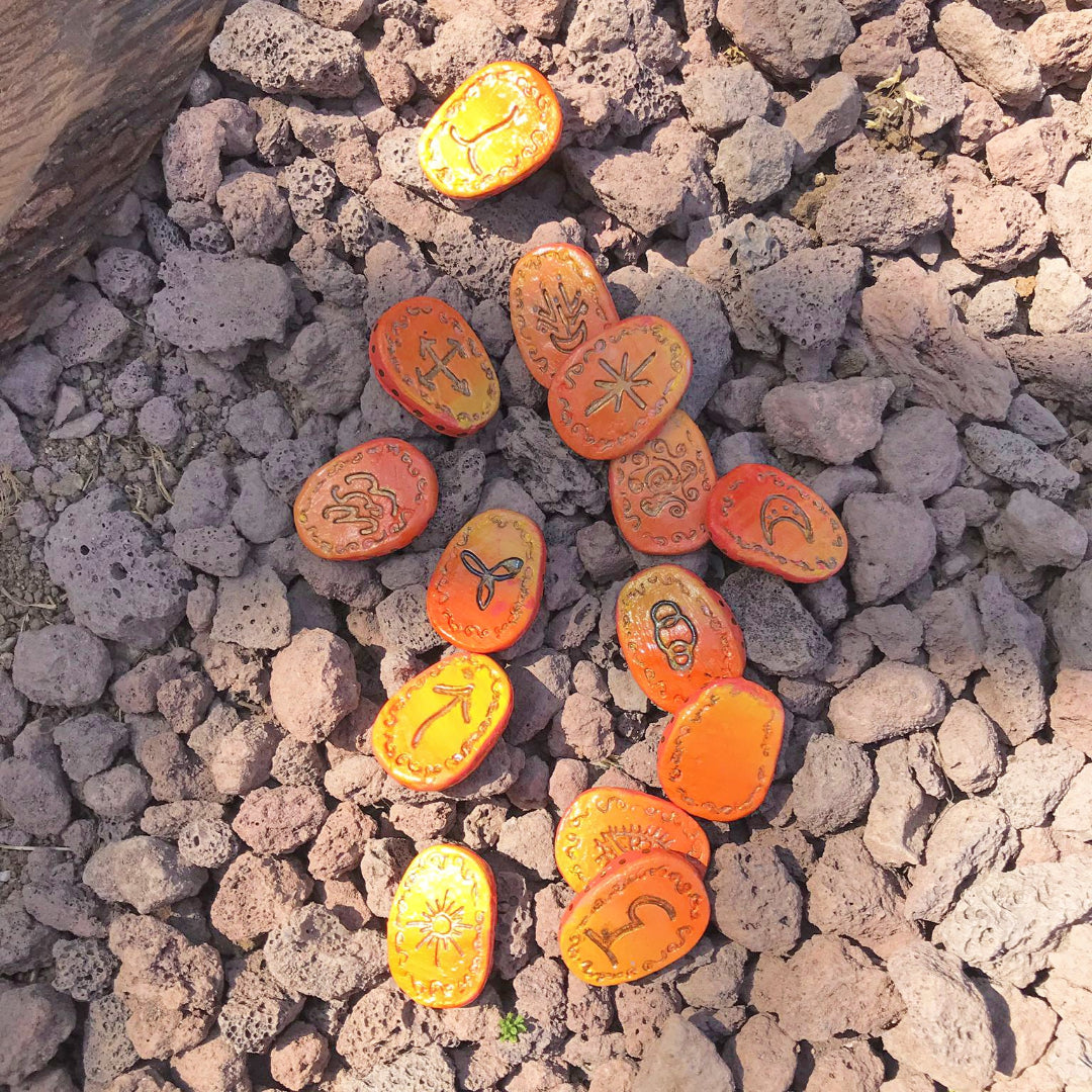 Runas de Bruja artesanales "Sol Interno"