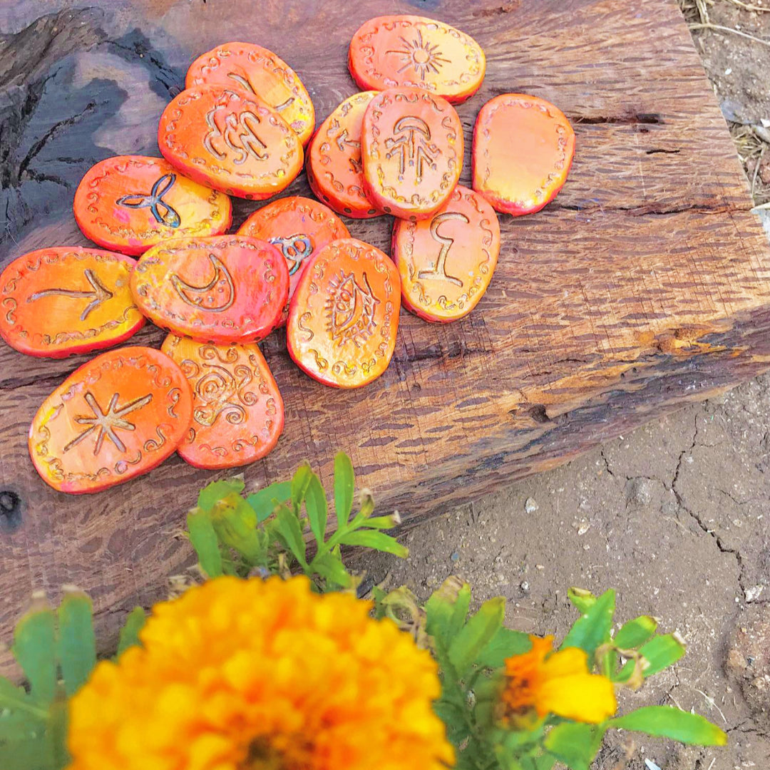 Runas de Bruja artesanales "Sol Interno"