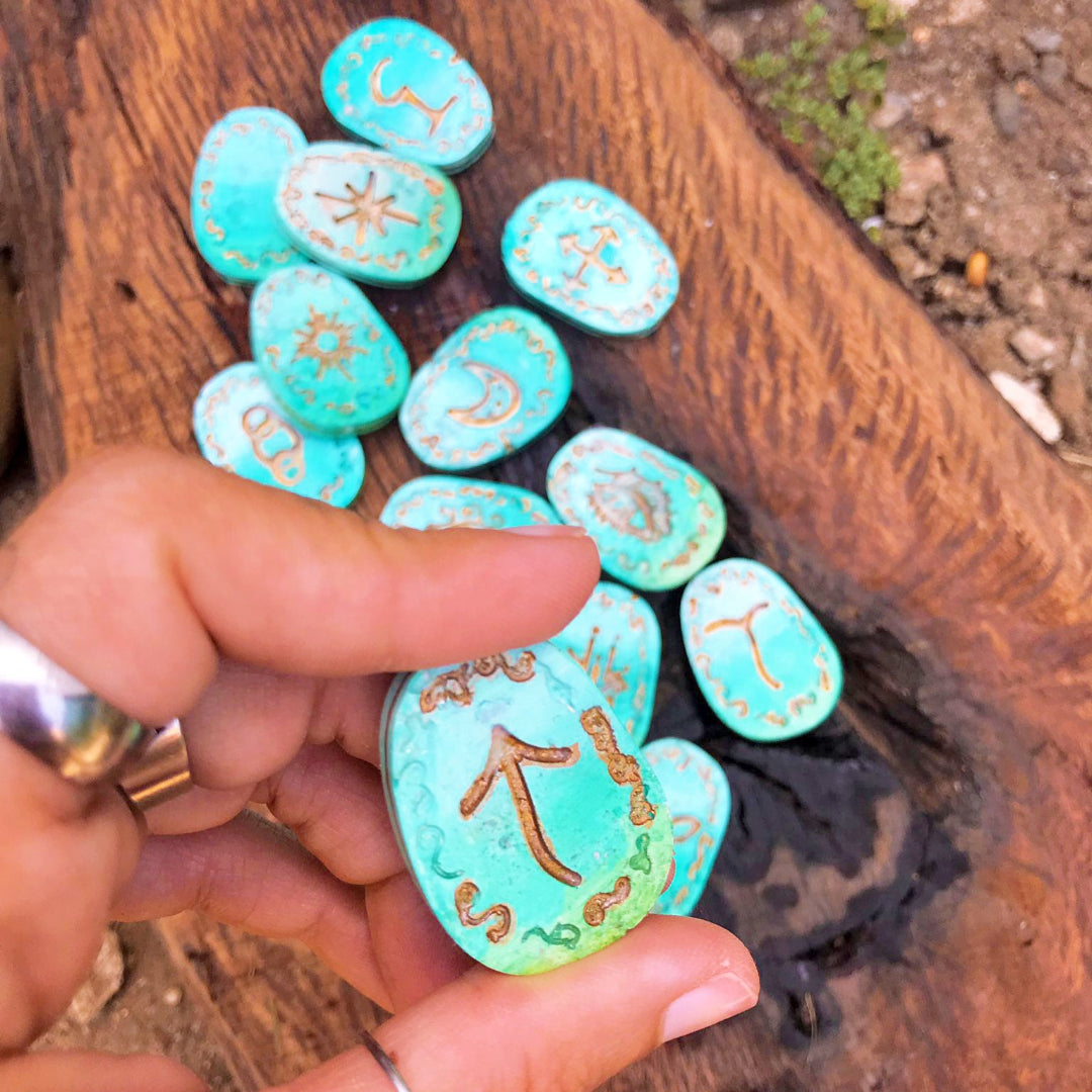 Runas de Bruja "Agua de Espíritu"