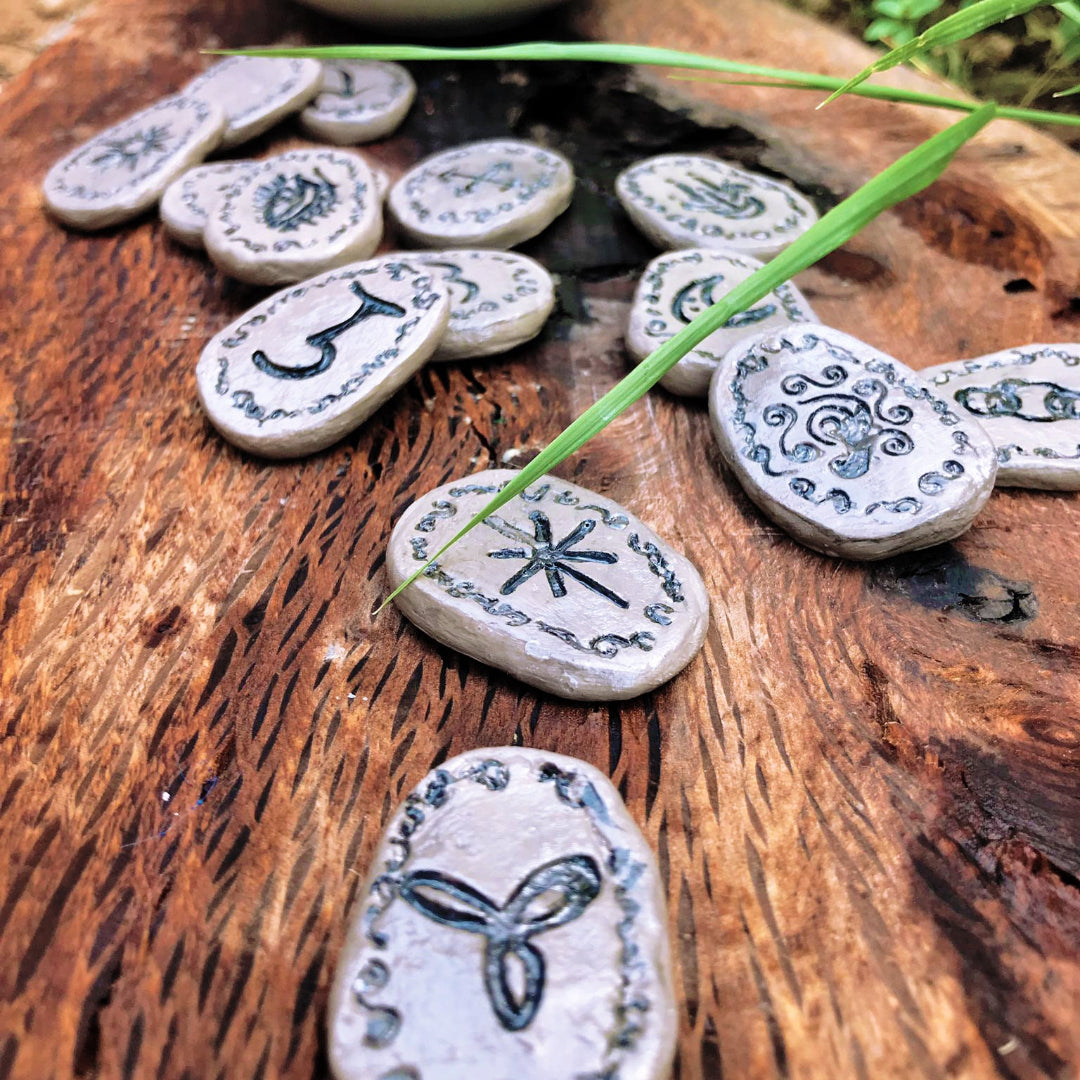 Runas de Bruja "Umbral de Sombras"