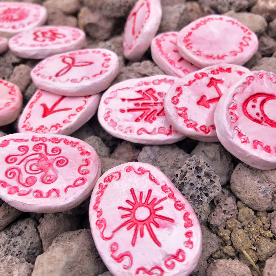 Runas de Bruja artesanales "Llama del Amor Sagrado"