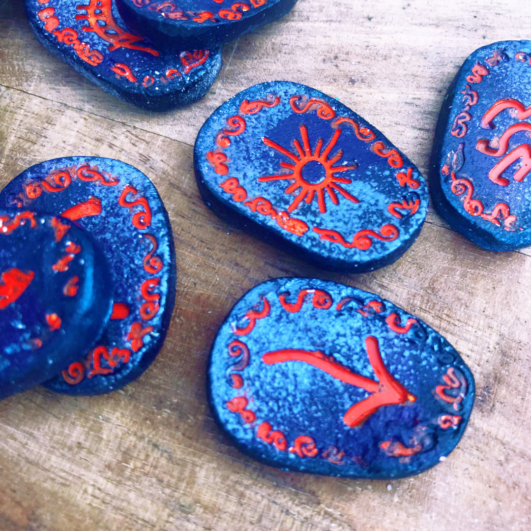 Runas de Bruja artesanales "Tormenta Astral"