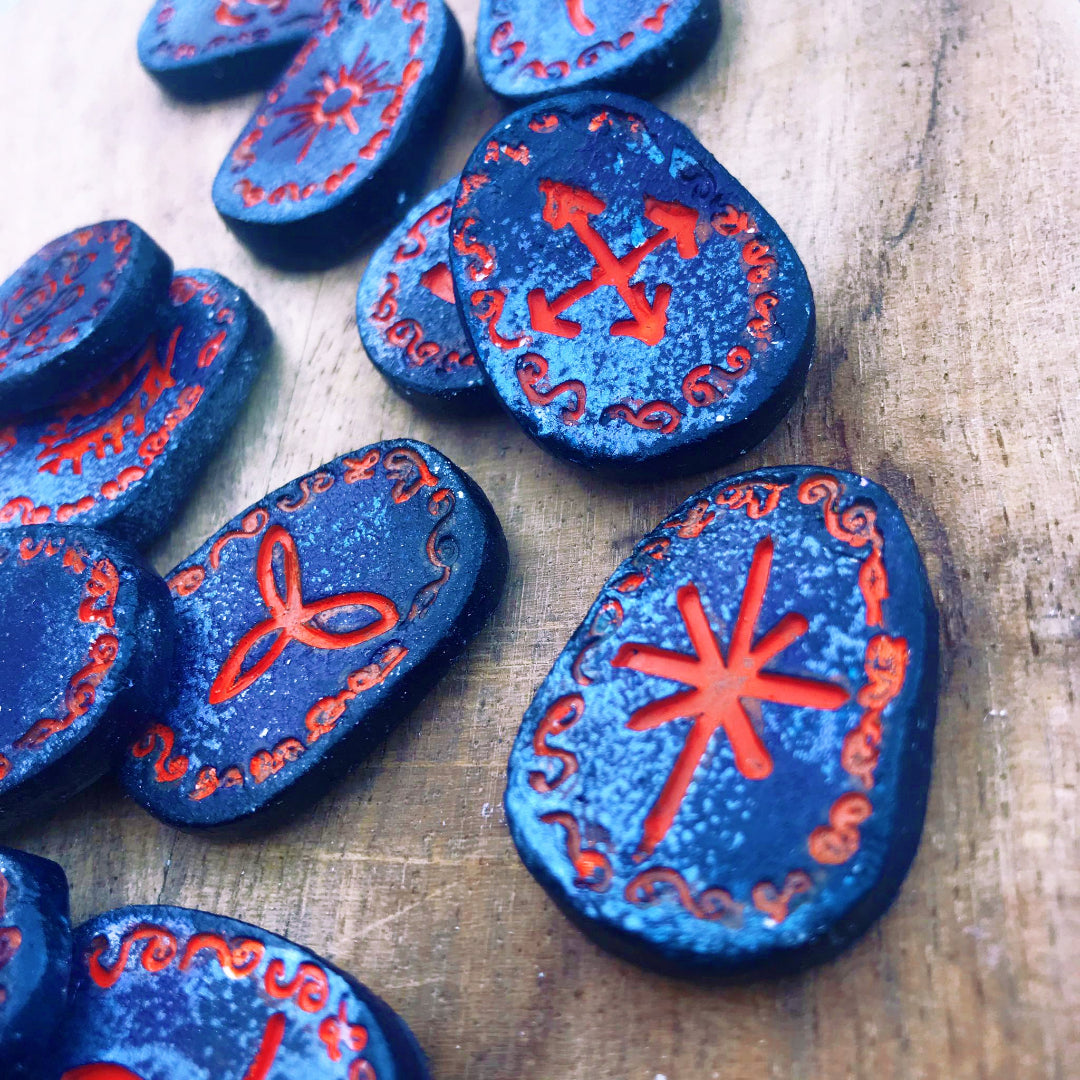 Runas de Bruja artesanales "Tormenta Astral"