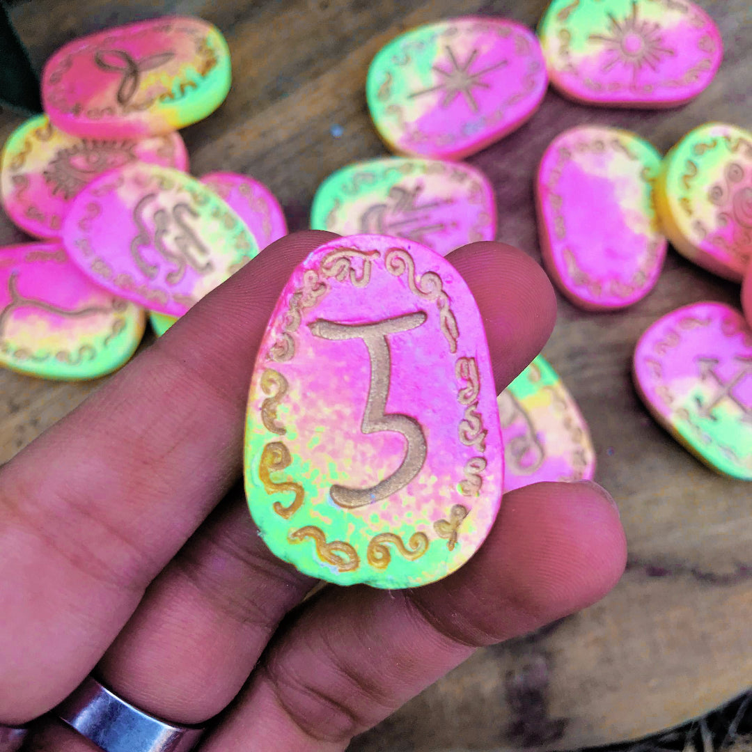 Runas de Bruja artesanales "Alquimia de Luz"