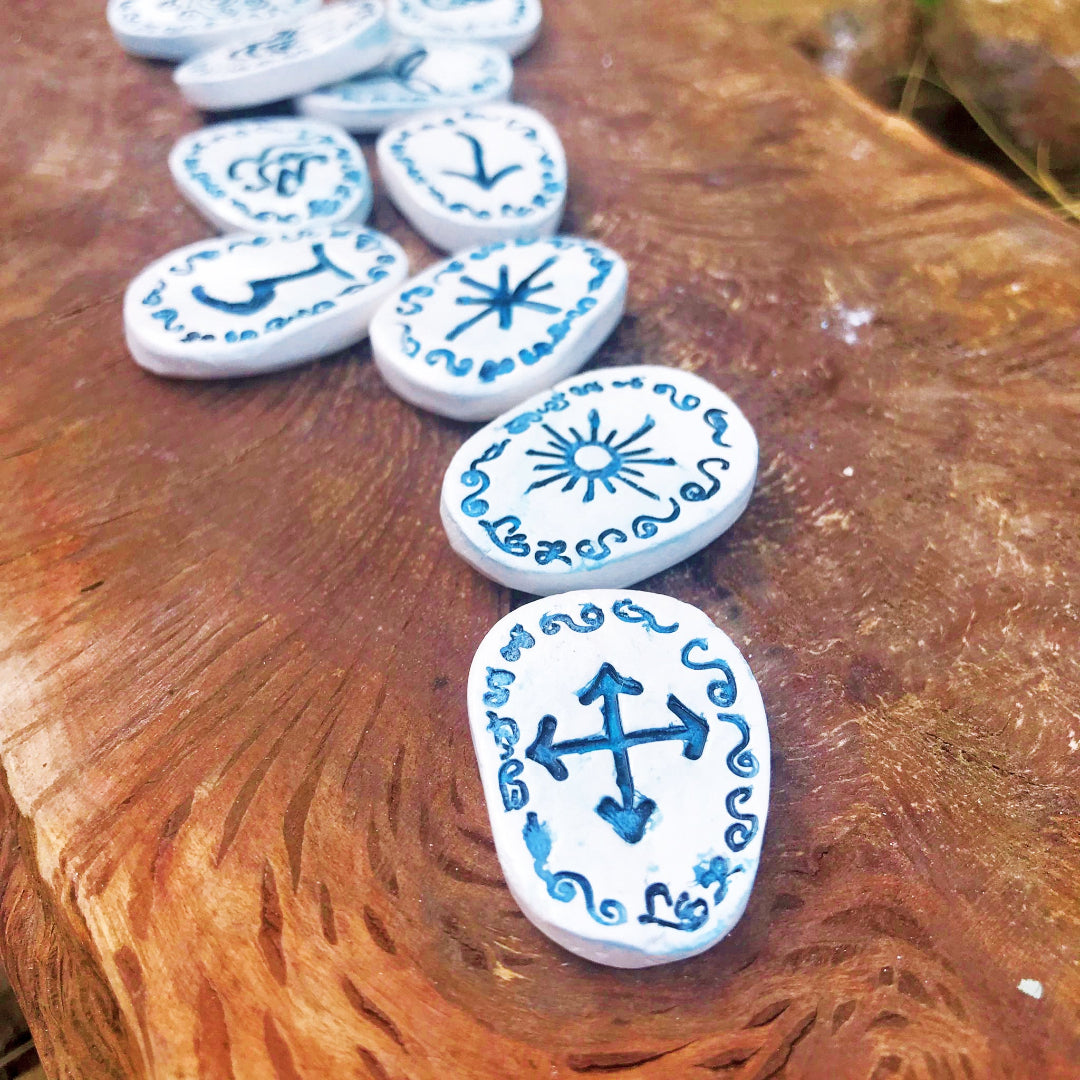 Runas de Bruja artesanales "Eco del Templo"