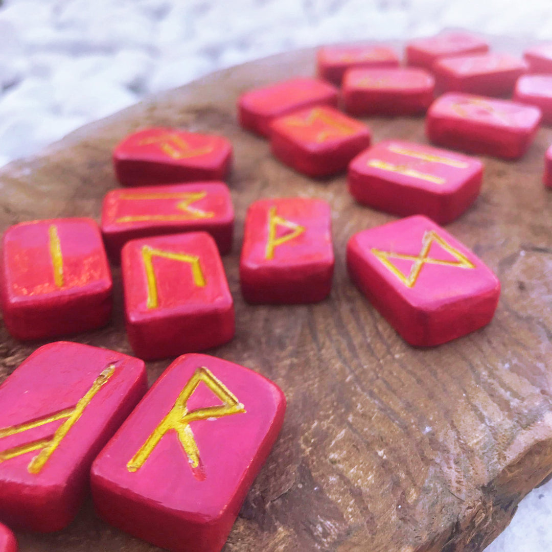 Runas Vikingas artesanales "Flor de Sangre y Oro"
