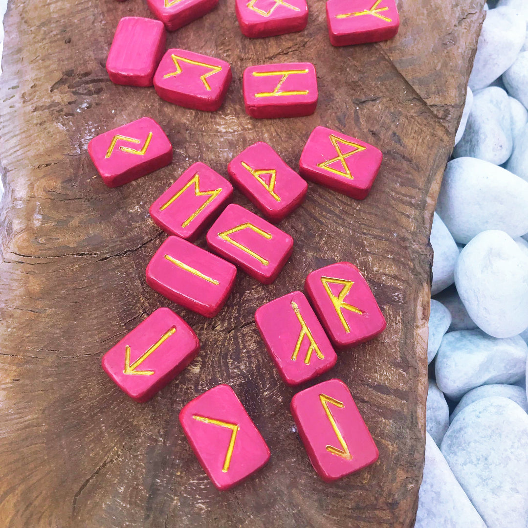 Runas Vikingas artesanales "Flor de Sangre y Oro"