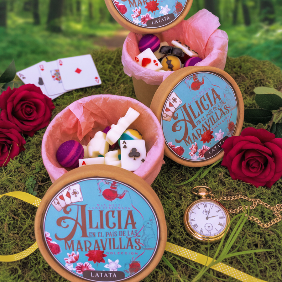 "Alice in Wonderland" scented wax