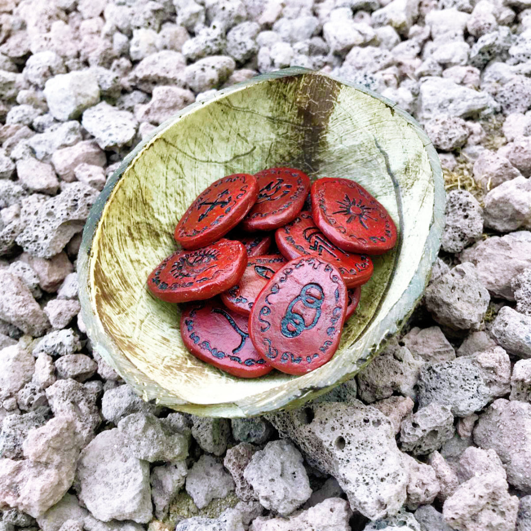 Runas de Bruja artesanales "Sangre de Völva"