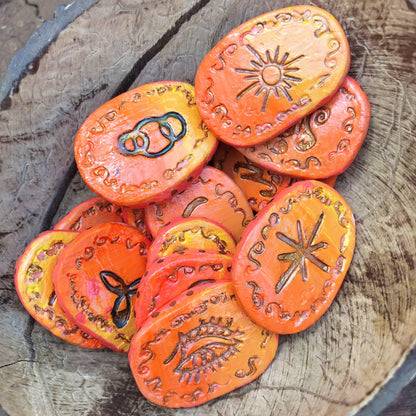 Runas de Bruja artesanales "Sol Interno"
