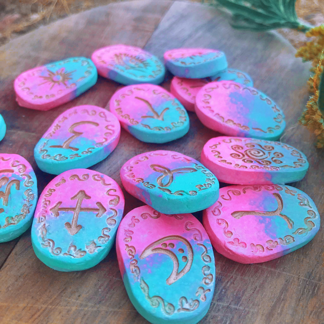 Runas de Bruja artesanales "Brillo de Calypso"