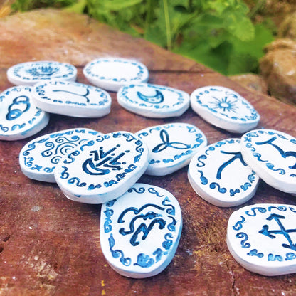 Runas de Bruja artesanales "Eco del Templo"