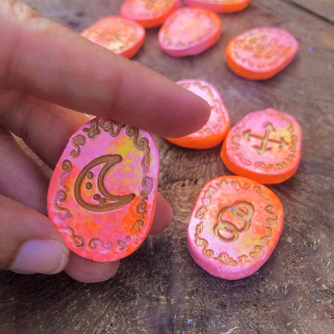 Runas de Bruja artesanales "Aurora Encantada"