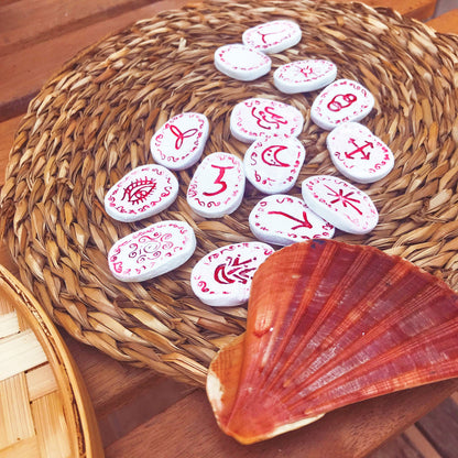 Runas de Bruja artesanales "Cauce Rojo"