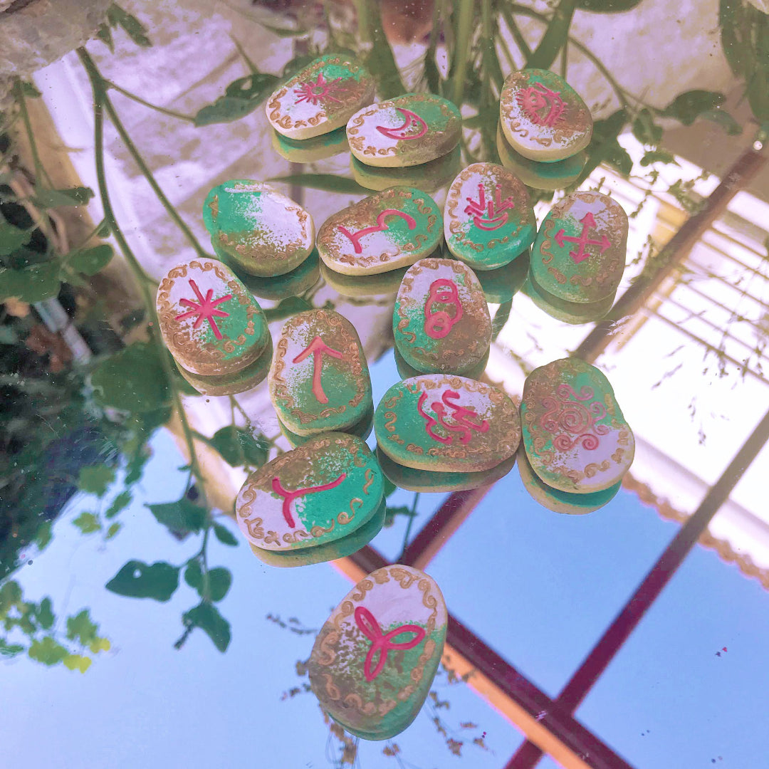 Runas de Bruja artesanales "Hylé"