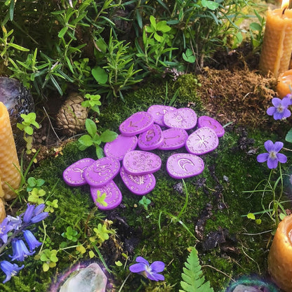 Runas de Bruja "Nivara Varg"