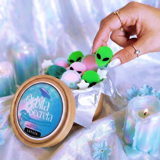 "Secret Orbit" scented wax melt pot - SPRING COLLECTION