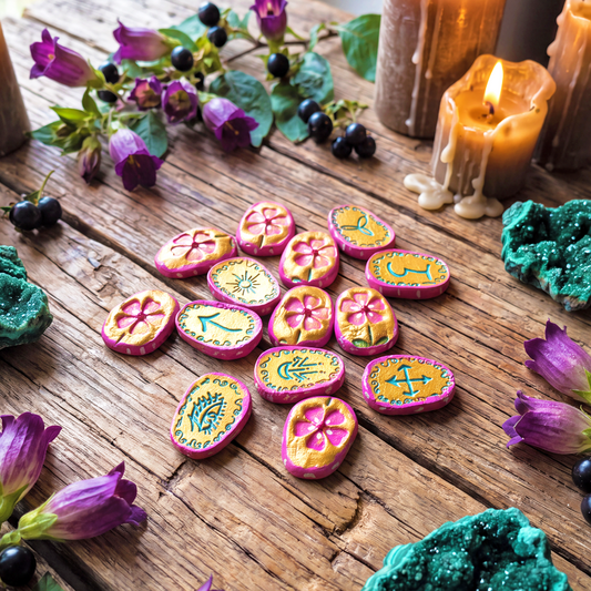 Witch RUNES "Aurea Wyrd"