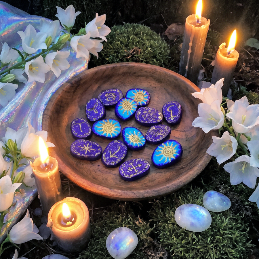 Witch's RUNES "Eternal Oasis"