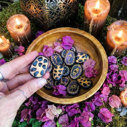 RUNAS de Bruja "Umbra Magna"