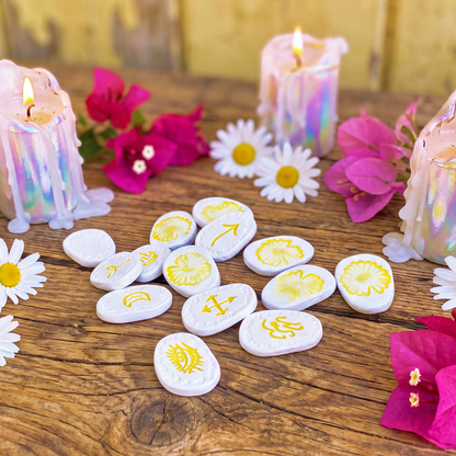 Witch's Runes "Bellis Arcana"